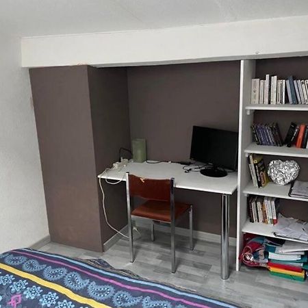 Joli Duplex En Centre Ville De 40M2 Climatise Istres Extérieur photo